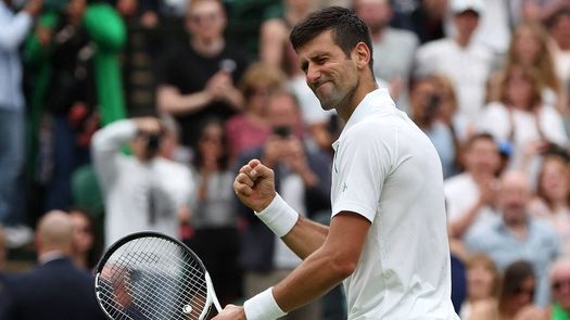 Novak Djokovic debutó con victoria en Wimbledon. Busca su séptimo título en el All England Club, sería su 4to de manera consecutiva.