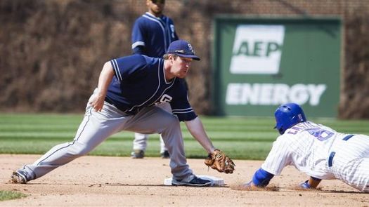 5-4. Gyorko remolca con sencillo el triunfo de los Padres