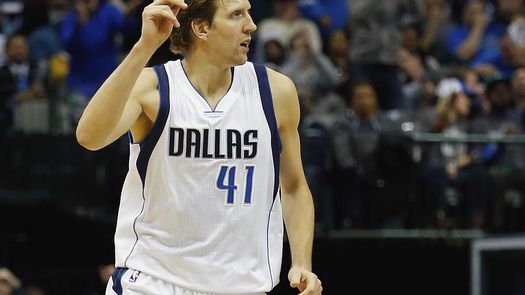 106-98. Nowitzki supera a Olajuwon en puntos anotados y ganan los Mavericks