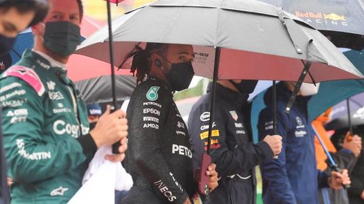 Hamilton: Espero que al público le devuelvan el dinero