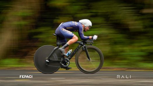 Bolívar Espinosa compitiendo en la Vuelta Internacional a San Carlos 2024 en Costa Rica.&nbsp;