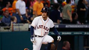 Altuve se acerca a marca histórica y García pega dos jonrones