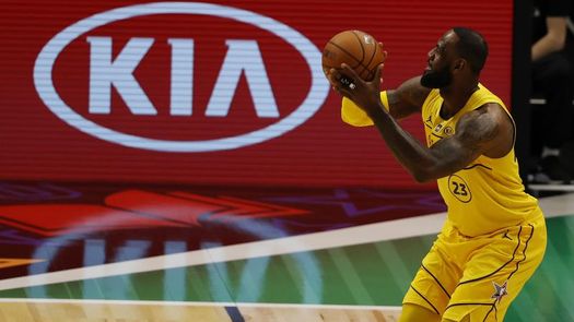 LeBron James somete a LaMelo Ball y los Lakers ya esperan a Marc Gasol