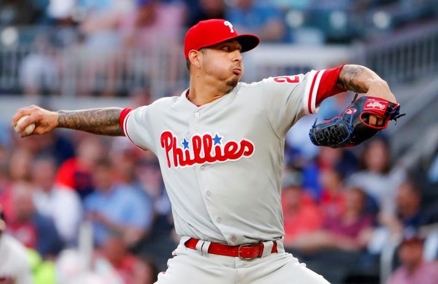 4-3. Velasquez domina y los Filis derrotan a los Cerveceros