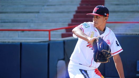 Adán Frías fue la gran figura entre los lanzadores del Béisbol Juvenil