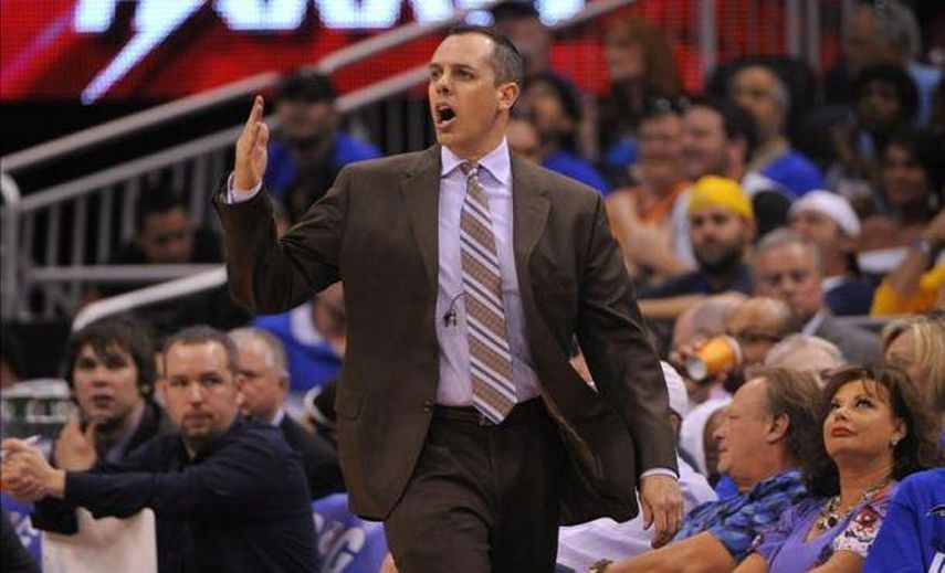 Los Pacers dan a Vogel una extensión de su contrato