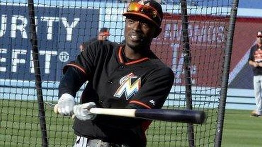 4-3. Gordon pega doble y da triunfo a los Marlins