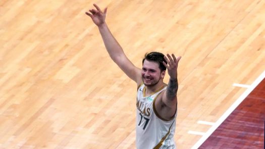 108-93. Lakers controlan a Doncic, pero no evitan la derrota