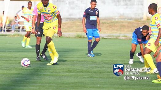 Yustin Arboleda guía al Chorrillo FC a un complicado cuarto triunfo consecutivo