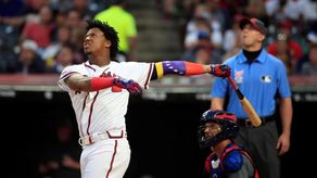 5-4. Acuña Jr. mantiene el poder de su tolete en victoria de los Bravos
