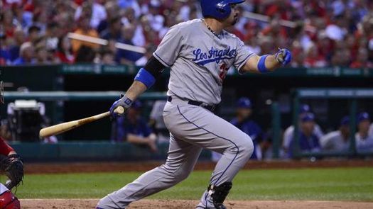 7-2. González jonronea dos veces contra los Diamondbacks