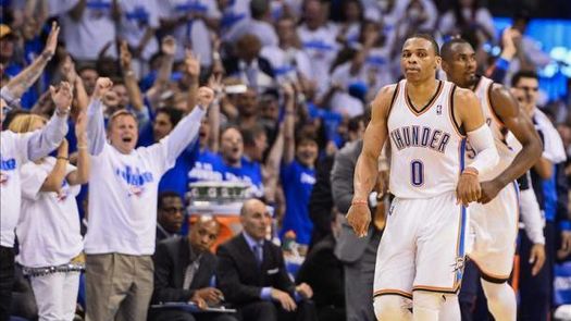 98-75. Westbrook y los Thunder cortan a los Hornets su racha ganadora
