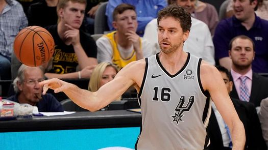 Pau Gasol pone fin a dos décadas de éxitos en la NBA