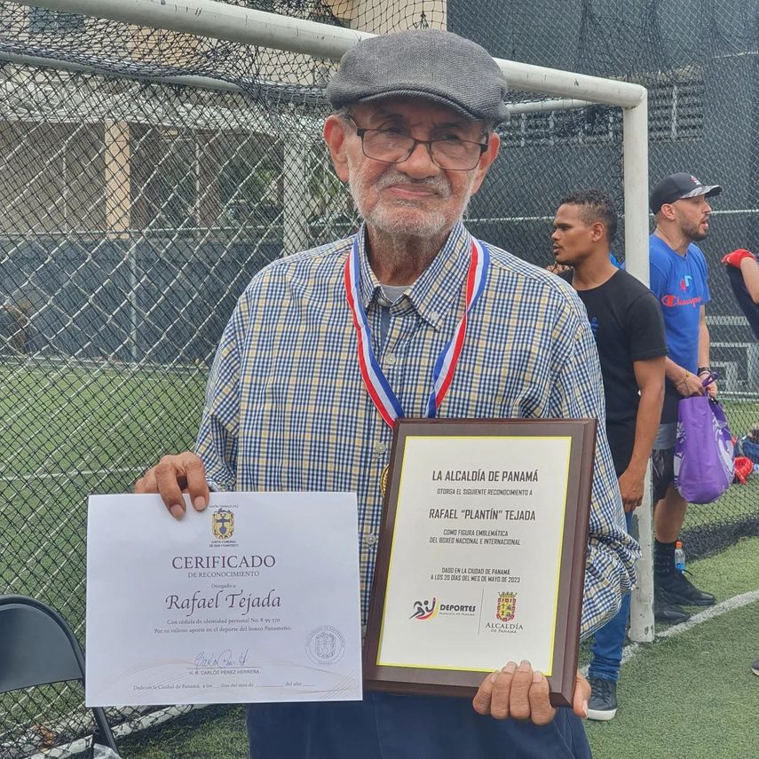 Rafael Plantín Tejada homenajeado en Semillero de Campeones
