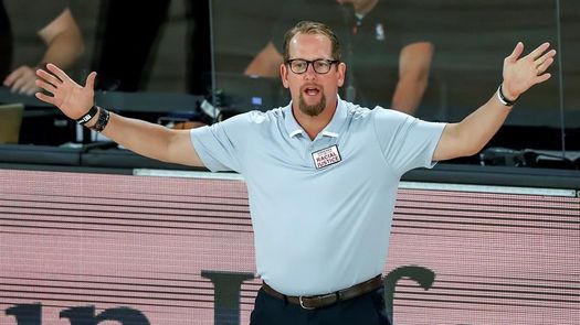 Nick Nurse, de Raptors, nombrado Entrenador del Año