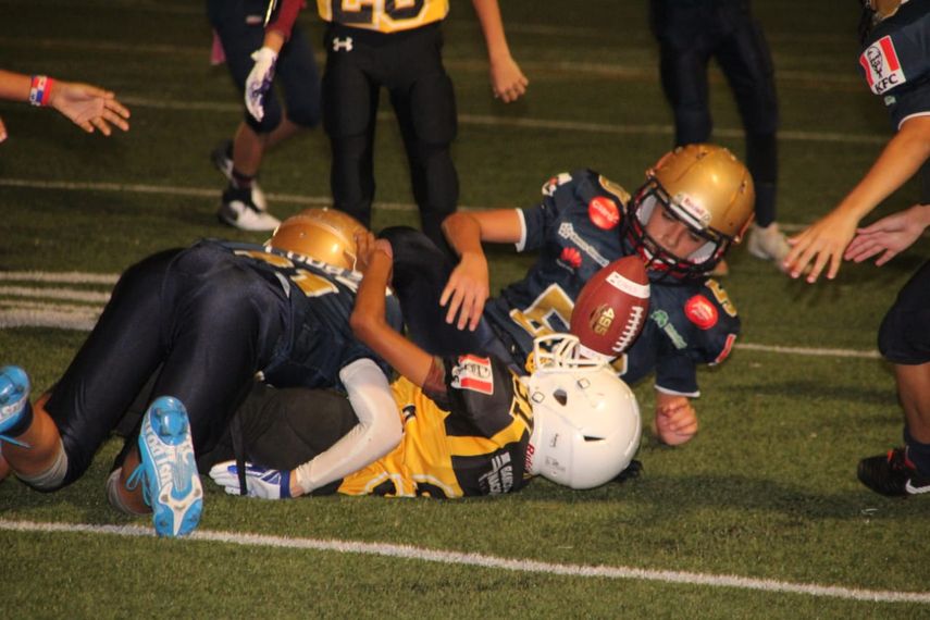 Kiwanis Football League se apodera del emparrillado