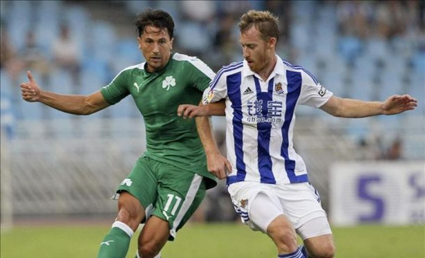 La Real prepara el partido ante el Betis con 5 de sus 10 defensas de baja