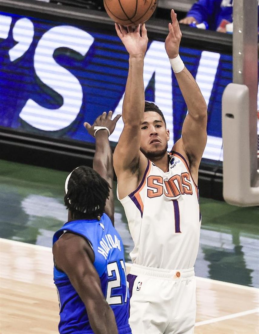 118-134. Ante los Cavaliers, Booker y sus 31 puntos salvan a los Suns que recuperan marca en la NBA