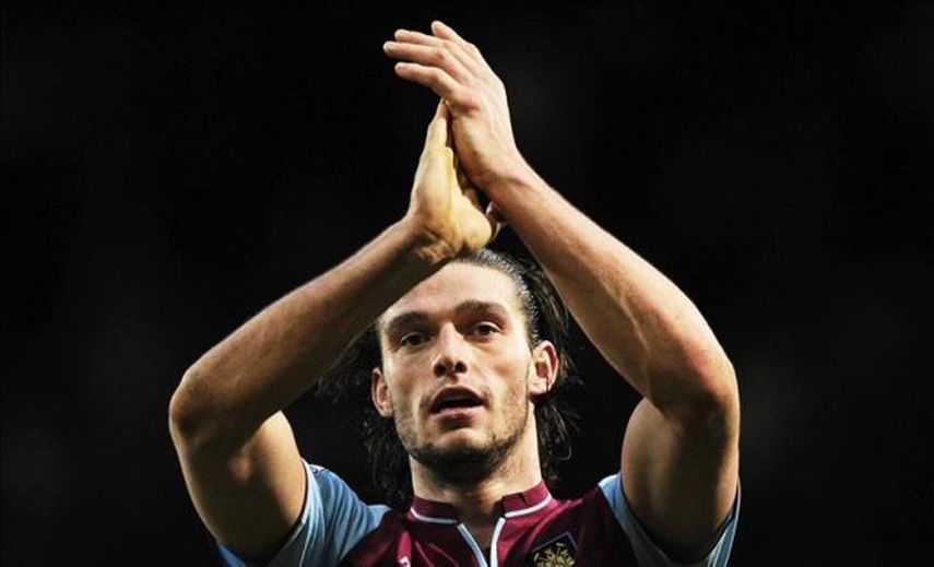 Andy Carroll, del West Ham, estará de baja durante las próximas seis semanas