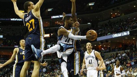 82-93. Favors, Hayward y los Jazz sorprenden a los Grizzlies