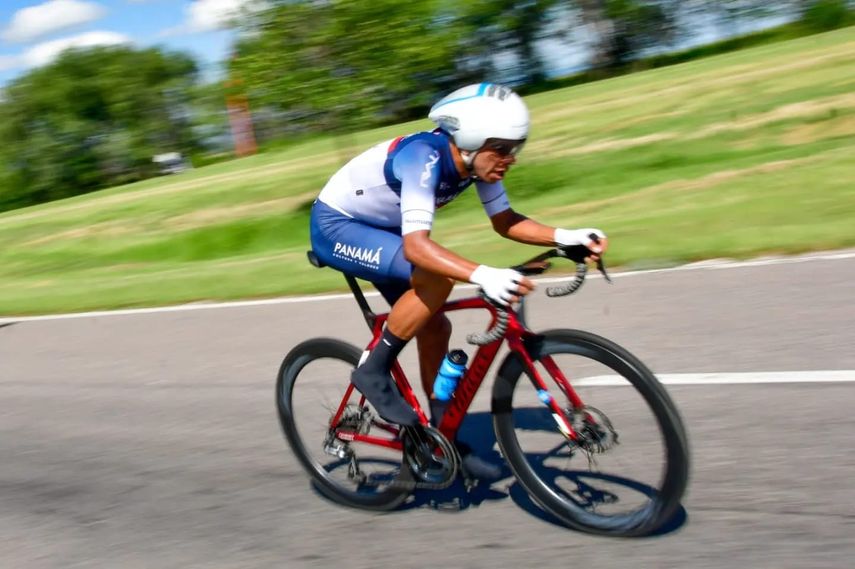 Franklin Archibold al podio en la Vuelta del Porvenir