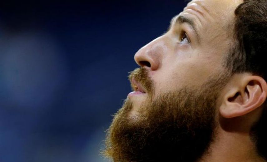 Rodríguez consigue un doble-doble, Pau Gasol sufre la primera derrota con los Spurs