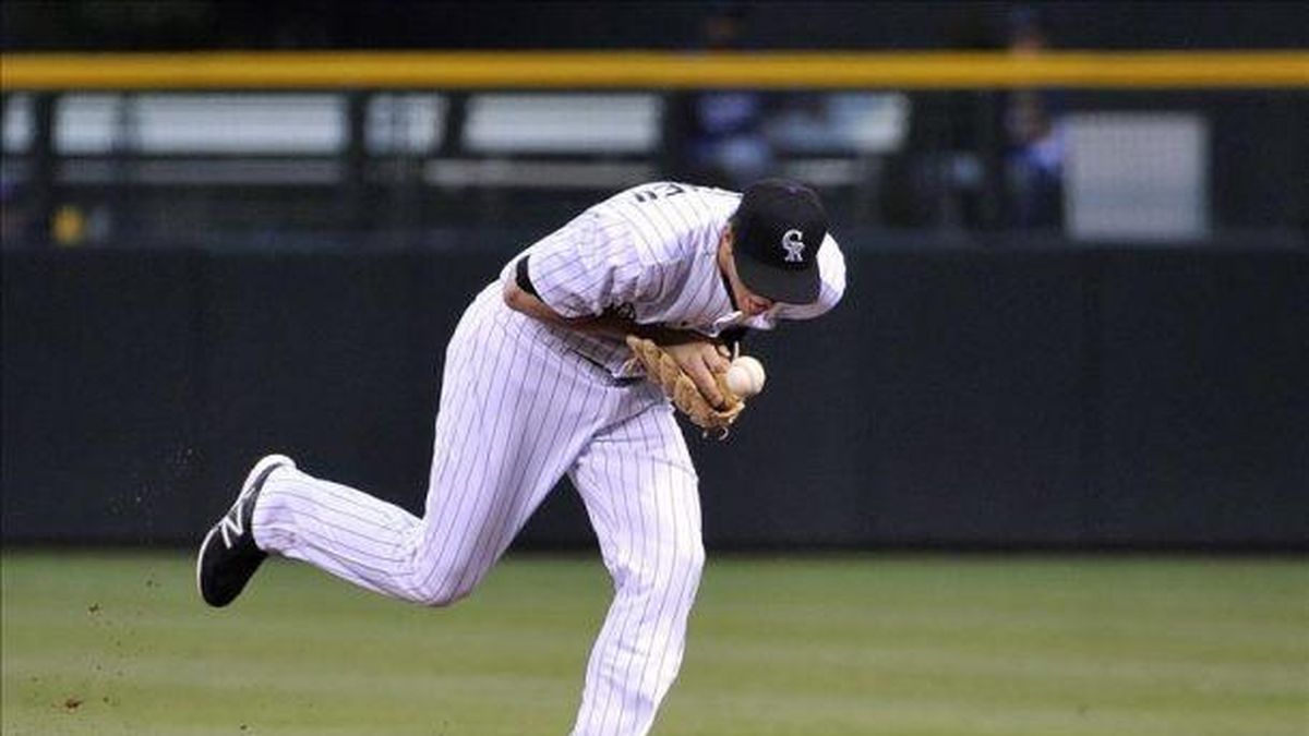 4-1. LeMahieu y Arenado castigan a los Filis con jonrones