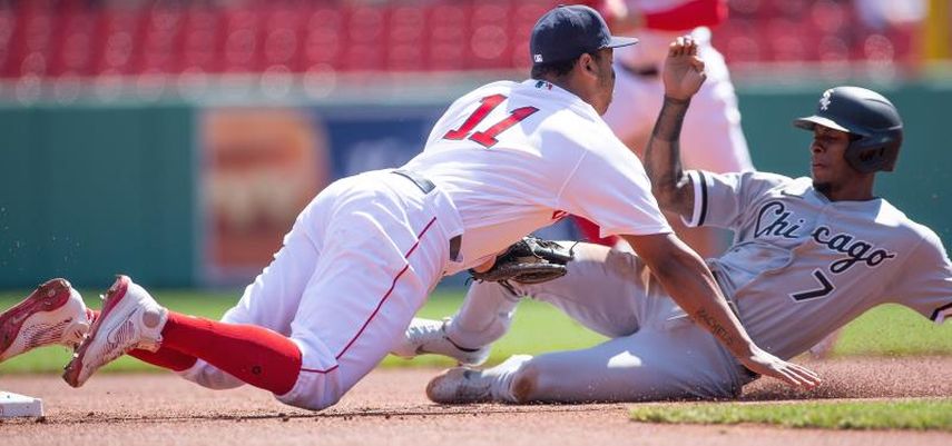 11-4. El puertorriqueño Hernández encabeza la ofensiva arrolladora de los Medias Rojas