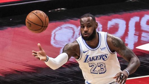 104-114. Los Lakers sin Marc Gasol plantan cara pero caen ante los Suns