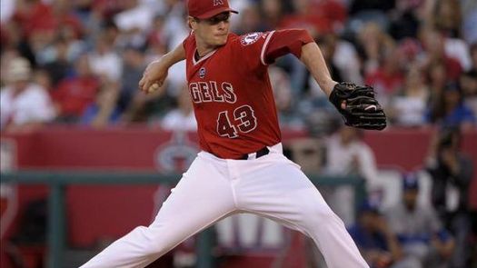 3-1. Richards poncha a 10 enemigos y vence a los Astros