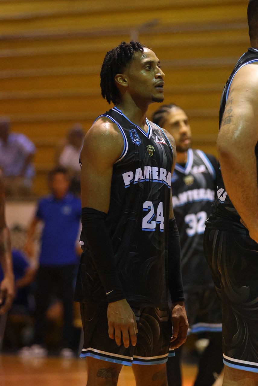 Panteras remonta y logra su primer triunfo en la temporada 2024 de la LPB