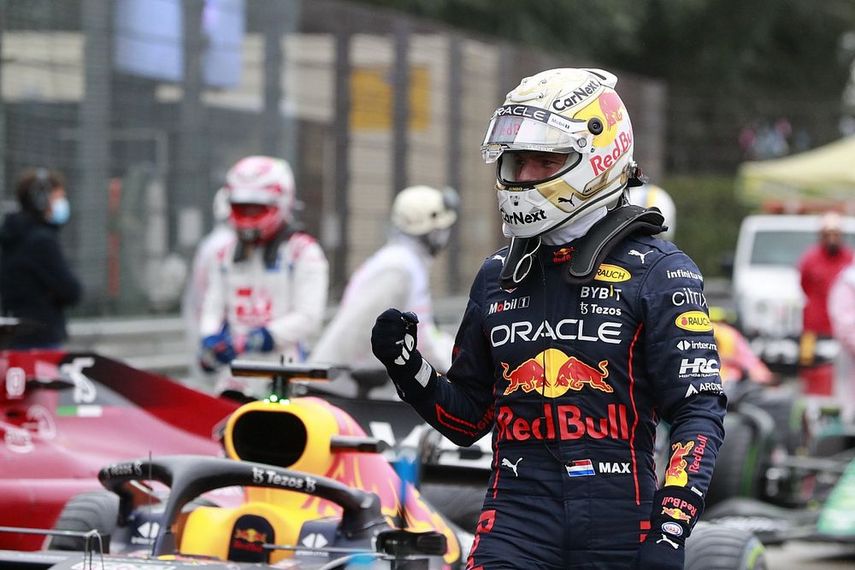 Max Verstappen logró la pole en la clasificación del GP de Emilia-Romaña que se celebra en Imola