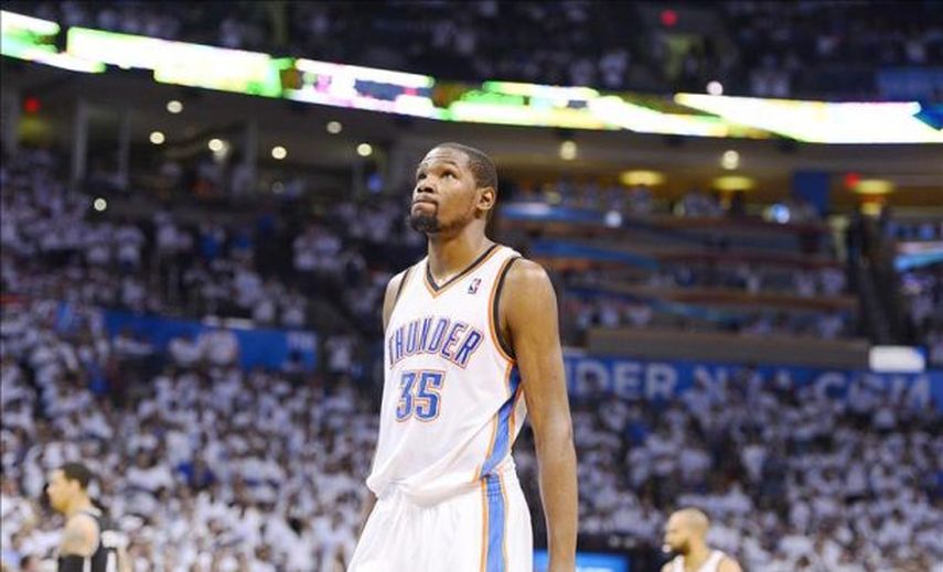 117-93. Durant con 25 puntos e Ibaka con 18 en el triunfo de los Thunder