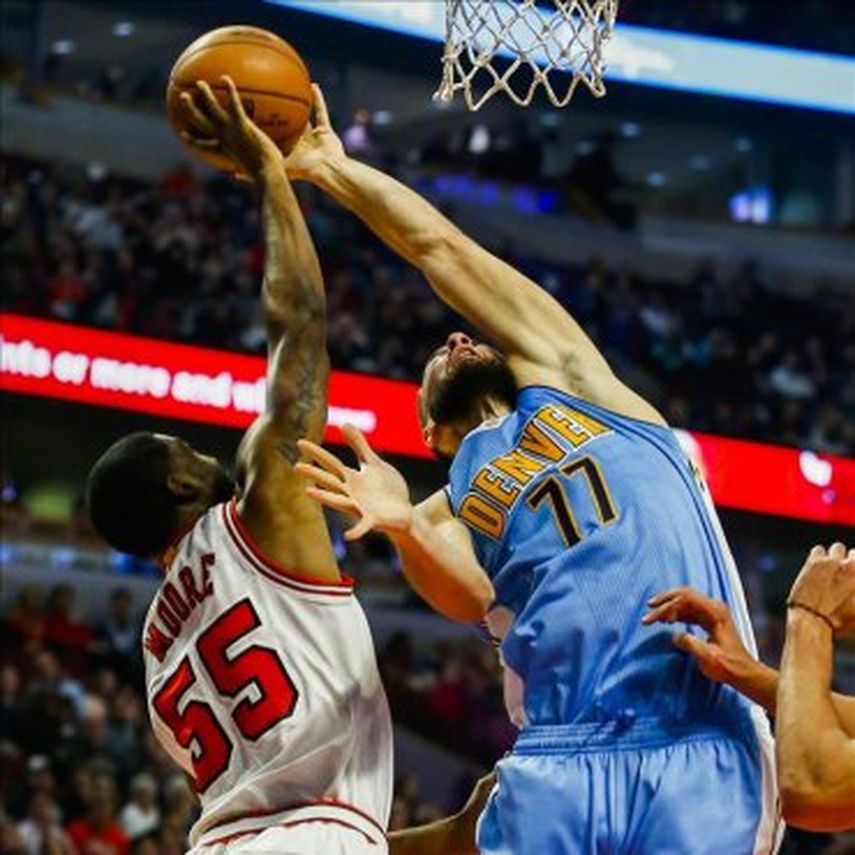 102-107. Moore lleva al triunfo a los Bulls