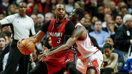106-98. Butler y Gasol no impiden la derrota de los Bulls ante los Heat y se alejan de los playoffs