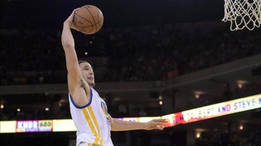 Thompson estableció nueva marca con 37 puntos en un cuarto