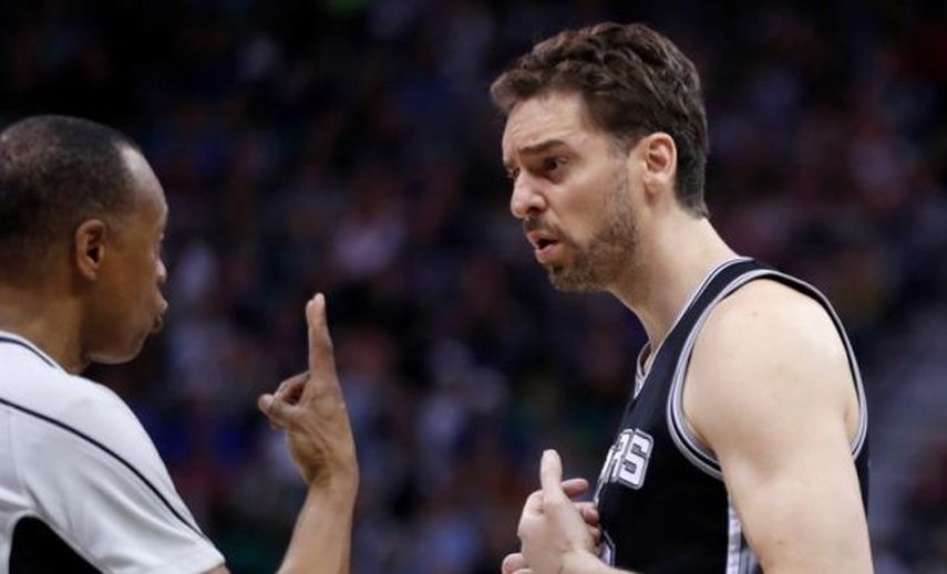 101-97. Gasol alcanza los 20.000 puntos en la derrota de los Spurs