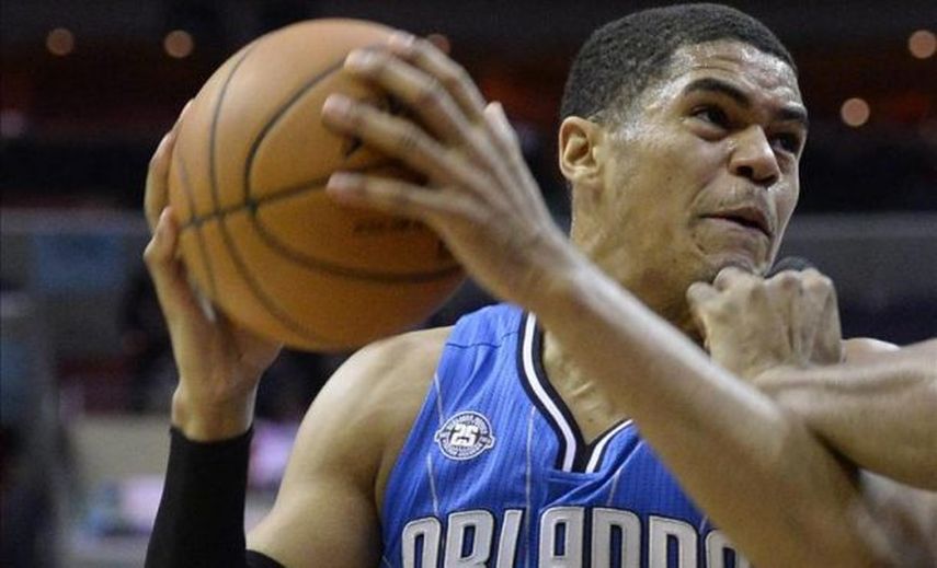 94-103. Harris guió a los Magic al quinto triunfo consecutivo, su mejor racha