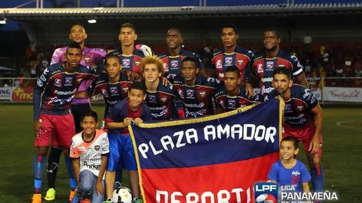 Plaza Amador con diez golea al Alianza y avanza a semifinales