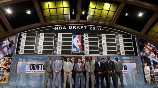Los nombres de Towns y Okafor parten favoritos en el sorteo universitario