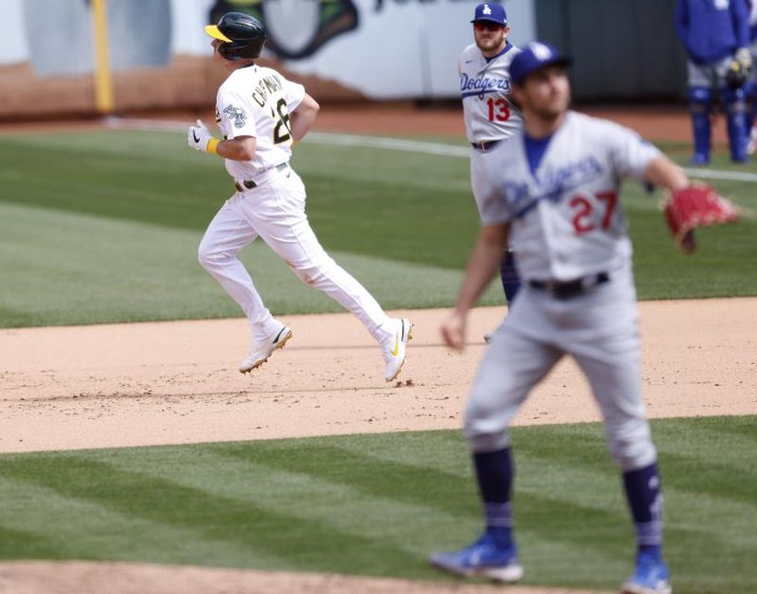3-2. Bauer tiene apoyo de Betts y Muncy en triunfo de Dodgers ante Gigantes