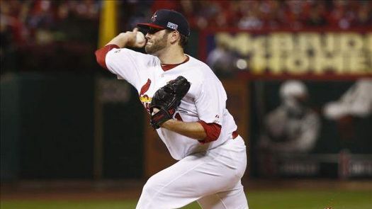 3-2. Lynn controla desde la lomita y Peralta jonronea en el triunfo de los Cardenales sobre los Mets