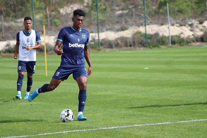 Mateo Cassierra, fútbol holandés con acento colombiano