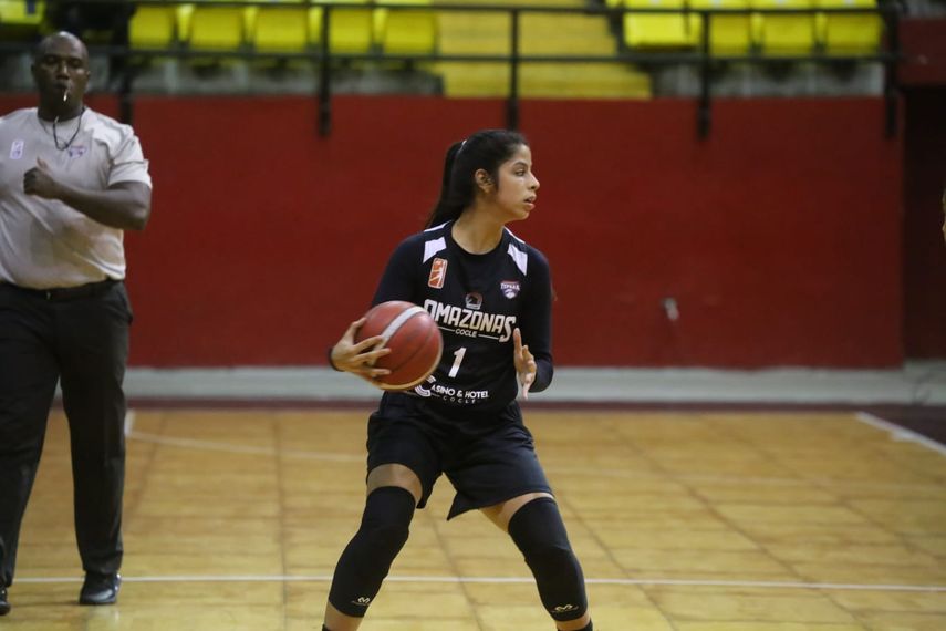 Correcaminos derrotan a las Amazonas en el inicio de las semifinales de la LPBF