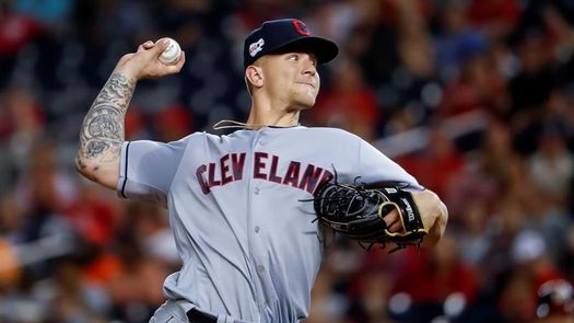 7-1. Plesac lanza sólido y supera a los Medias Blancas