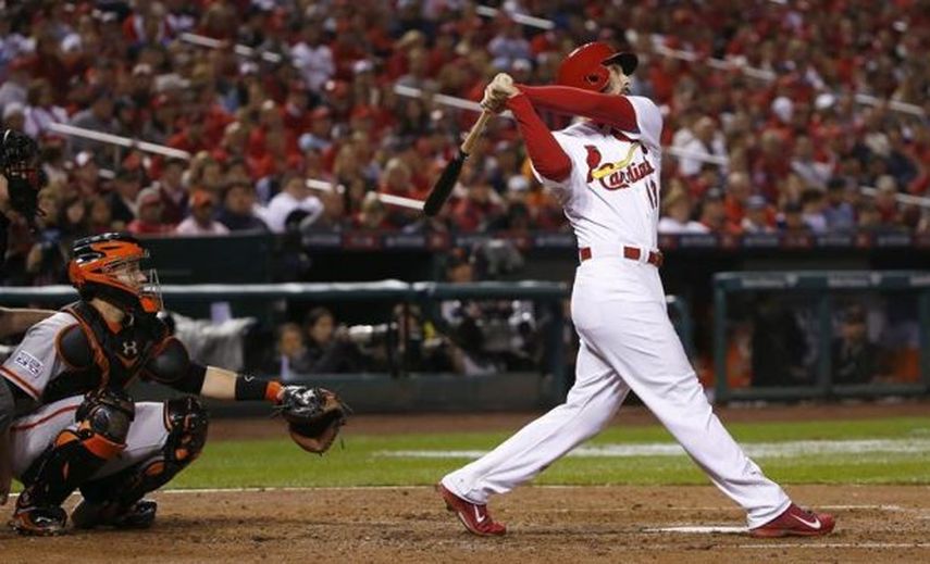 9-7. Carpenter inicia ataque de jonrones en el noveno y ganan los Cardenales