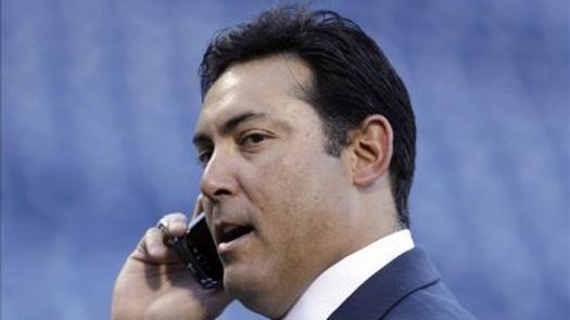 Amaro pasa de gerente de Filis a entrenador de primera base de Medias Rojas