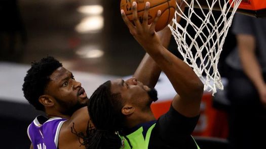 George, Irving y Knicks destacan en una jornada de bajas importantes