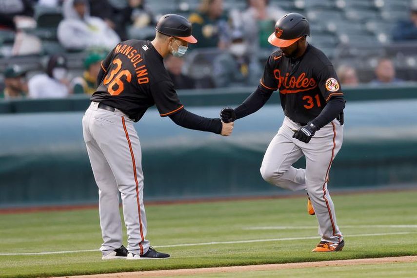 3-2. Means supera con su serpentina a los Atléticos y se apunta la victoria de los Orioles