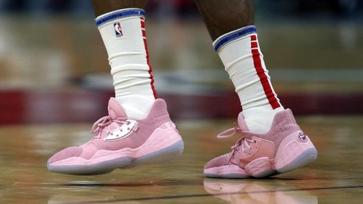 Los Celtics brillan con su décima victoria; Harden y Beal con 44 puntos cada uno